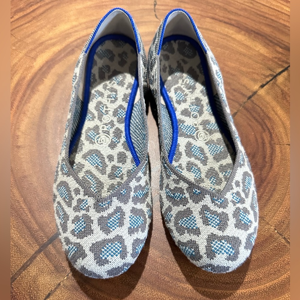 Rothy’s Gray/Blue Spotted Leopard Print Round Toe Ballet Flats